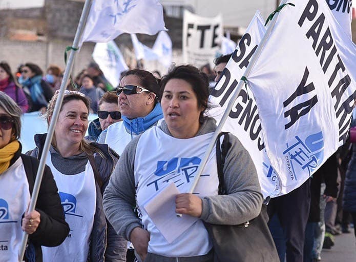 UnTER quiere paritaria con el Gobierno por la recomposición salarial, el sistema de auditorías médicas y la ley de educación esencial