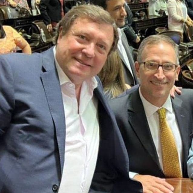 Dura crítica a Weretilneck de la oposición en Rio Negro por el apoyo a la Ley Bases, le dicen que «se le cayó la careta y el relato»