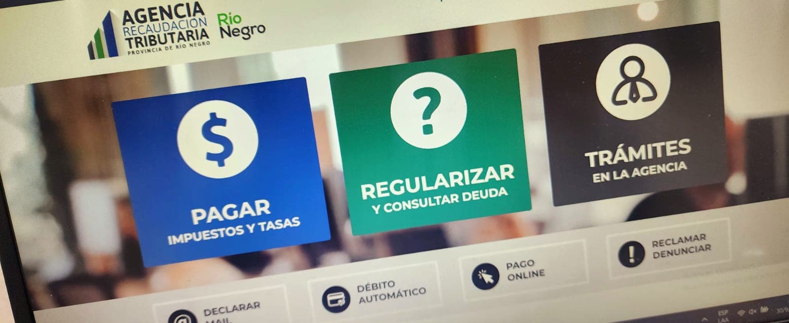 Los funcionarios rionegrinos que tengan deudas impositivas, serán descontadas de sus sueldos