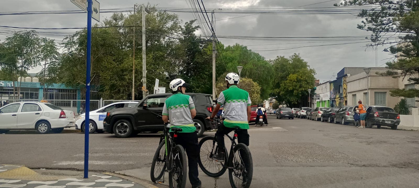 «Los bici inspectores tienen una tarea focalizada en realizar el ordenamiento vehicular en el micro y macrocentro viedmense»