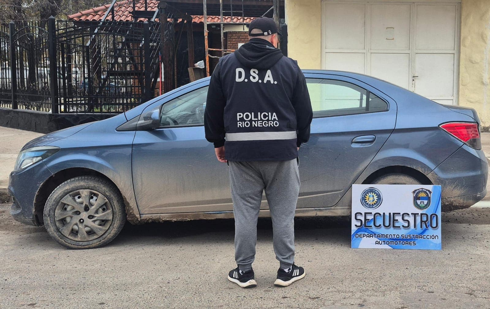 Detectan en una recorrida policial en Viedma un vehículo con pedido de secuestro