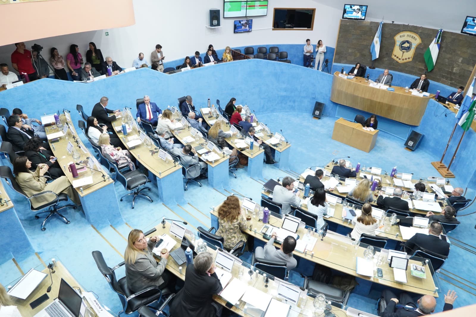 El vicegobernador Pedro Pesatti convocó a sesión legislativa para el próximo 20 de noviembre
