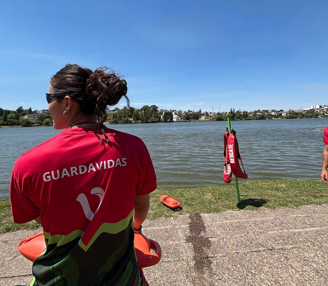 El lunes comienza el servicio de Guardavidas en la playas de Viedma y El Cóndor