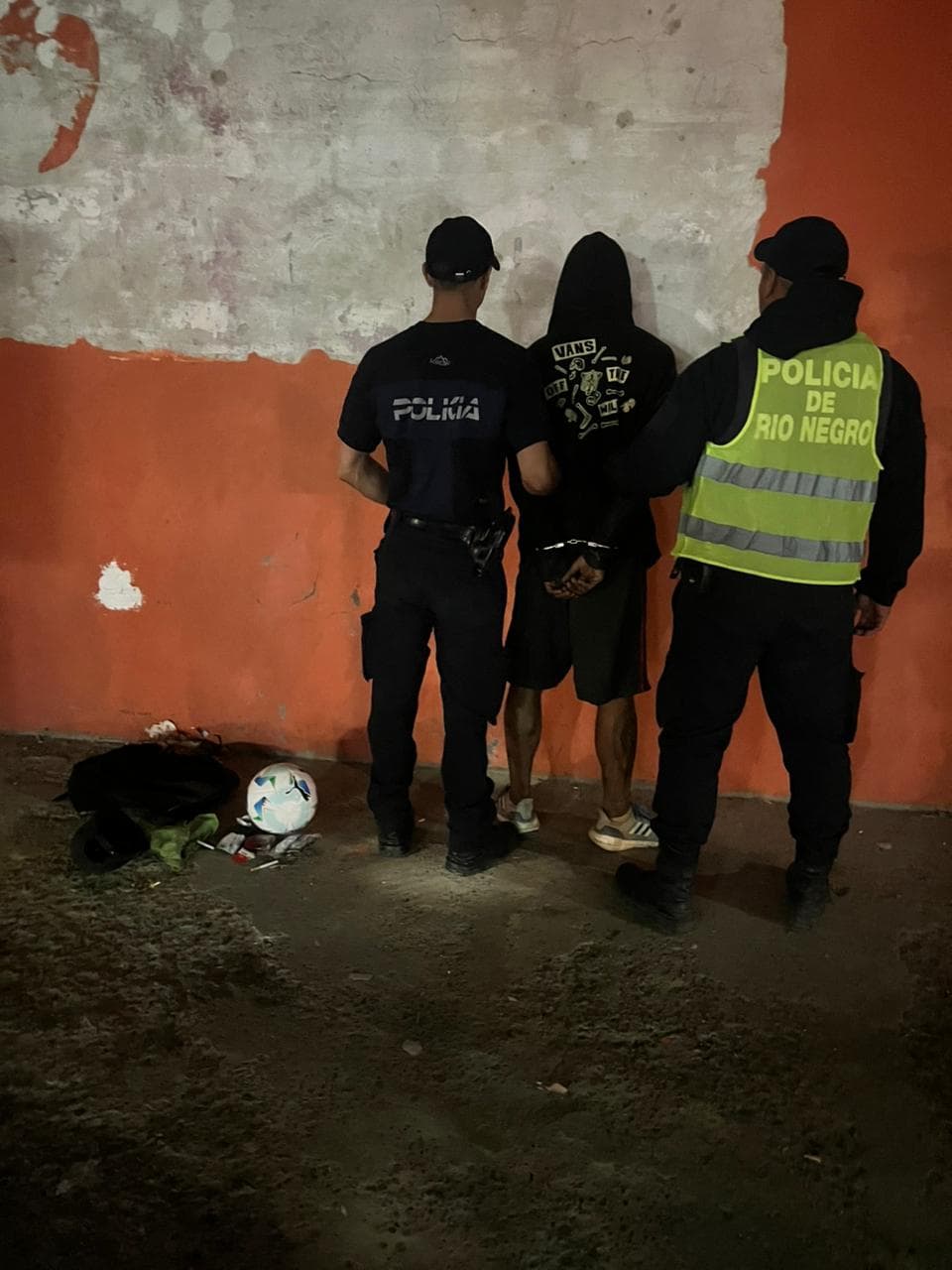 Detuvieron a un sospechoso que intentó robar un vehículo en Viedma