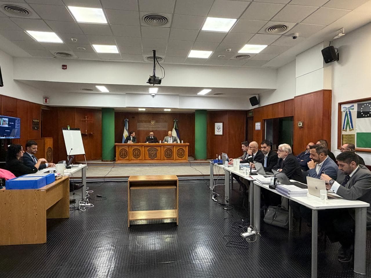 Se inició en Viedma el debate oral y público contra ex intendentes y funcionarios serranos