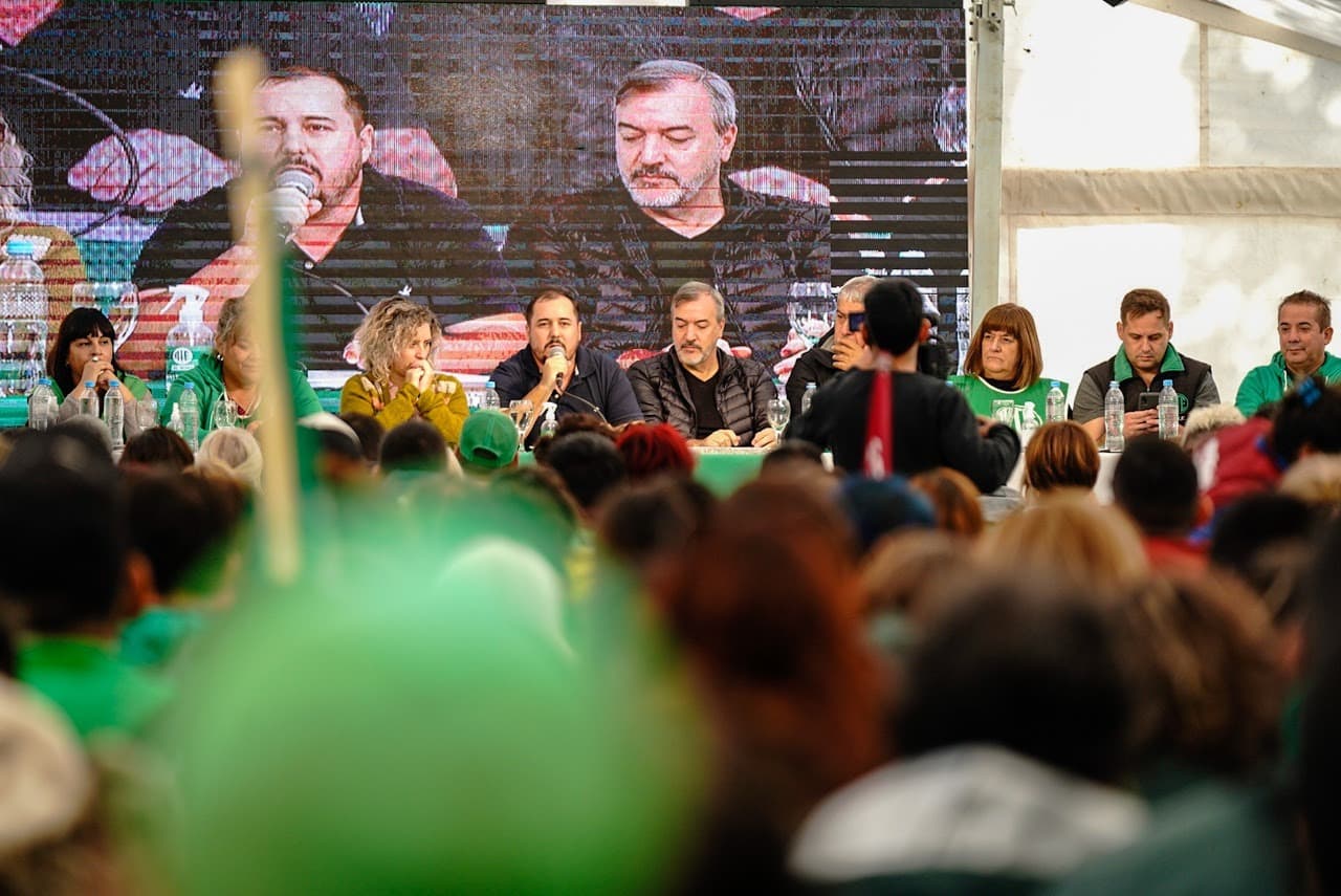 ATE anticipa que si no hay adelanto de la cláusula de revisión salarial habrá medidas de fuerza