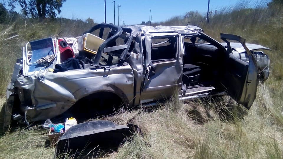 Una familia quedó internada en Viedma con importantes lesiones después de sufrir un accidente de tránsito en la Ruta Nº 3