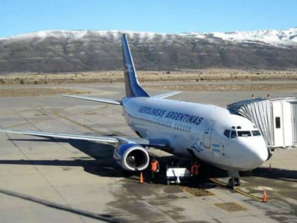 Aerolíneas Argentinas extendió 131 vuelos semanales de Buenos Aires a San Carlos de Bariloche