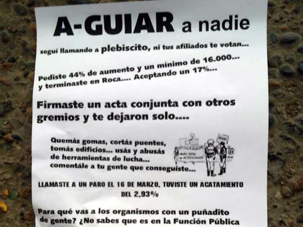 Panfleteada en contra de Aguiar en Viedma por no conseguir los acuerdos que planteaba para los estatales