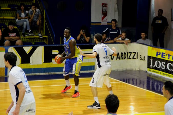 Atenas volvió al triunfo frente a Gimnasia y Esgrima de La Plata