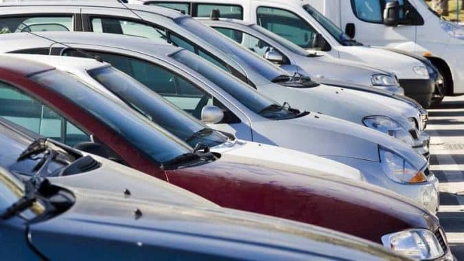 «La Fundación dice que no funciona el estacionamiento porque nos debe plata desde octubre»