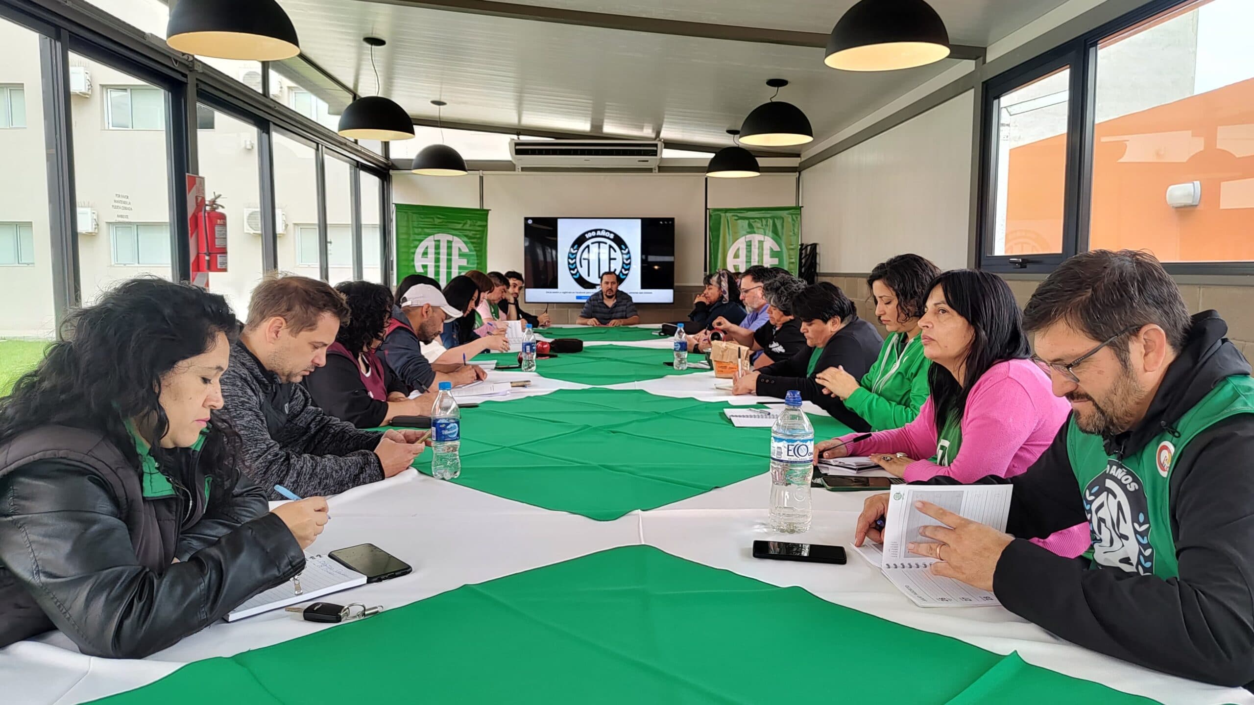 El gremio ATE convocó a un plenario provincial de secretarios generales por la situación salarial de los estatales