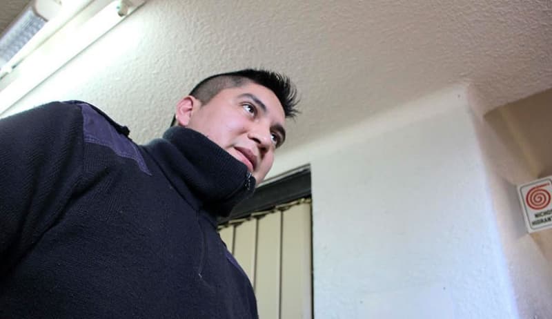 Detienen a otro policía, es el tercero
