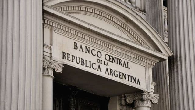 Un banco ya no podrá informar la situación crediticia de su clienta por haber prescripto