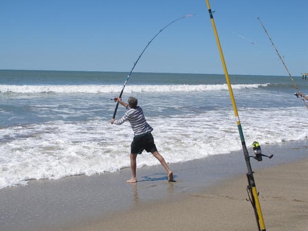 Se inició la temporada de pesca y los permisos se venden de forma on line