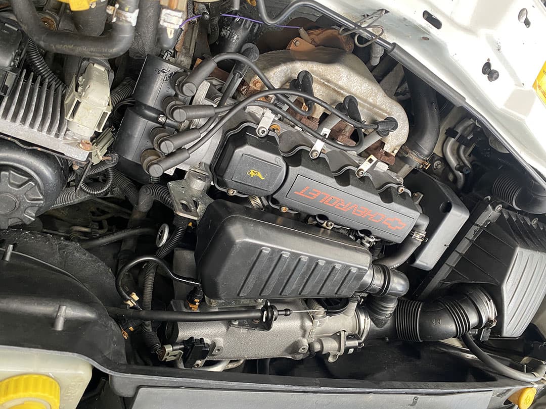 Compró un auto supuestamente en perfecto estado, pero tenía el motor roto y ahora le deberán pagar los daños