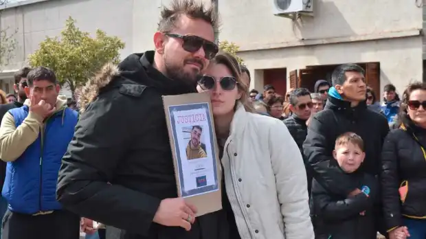 «No puedo creer que a mi hermano lo mató un pibe de 15 años y uno de 18, con diez causas, que había tenido tobillera y que igual salió a matar»