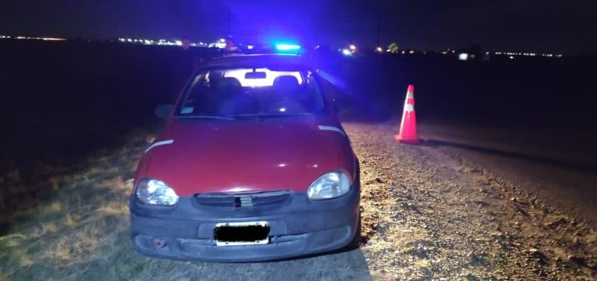 Circulaba con un arma de fuego en un vehículo por la ruta N°1 y fue detenido