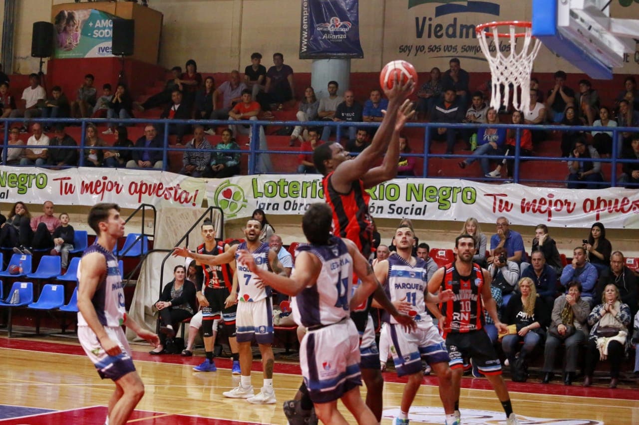 Deportivo Viedma derrotó a Parque Sur 98-89