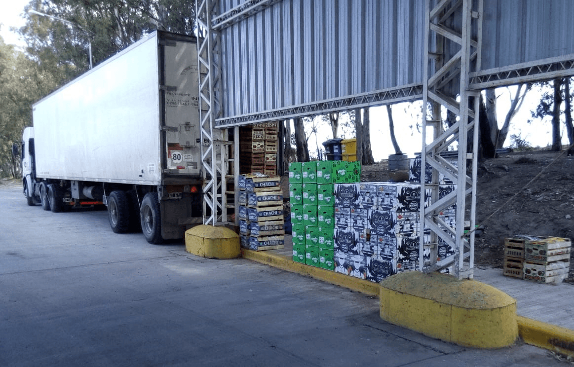 Más de una tonelada de frutas y hortalizas fueron decomisadas por SENASA en el kilómetro 714 de la ruta Nacional Nº3