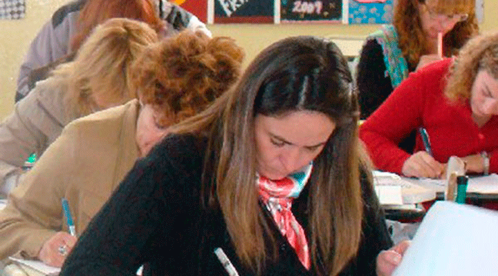 Hubo más de un 60% de aumento a los docentes en un año asegura Educación