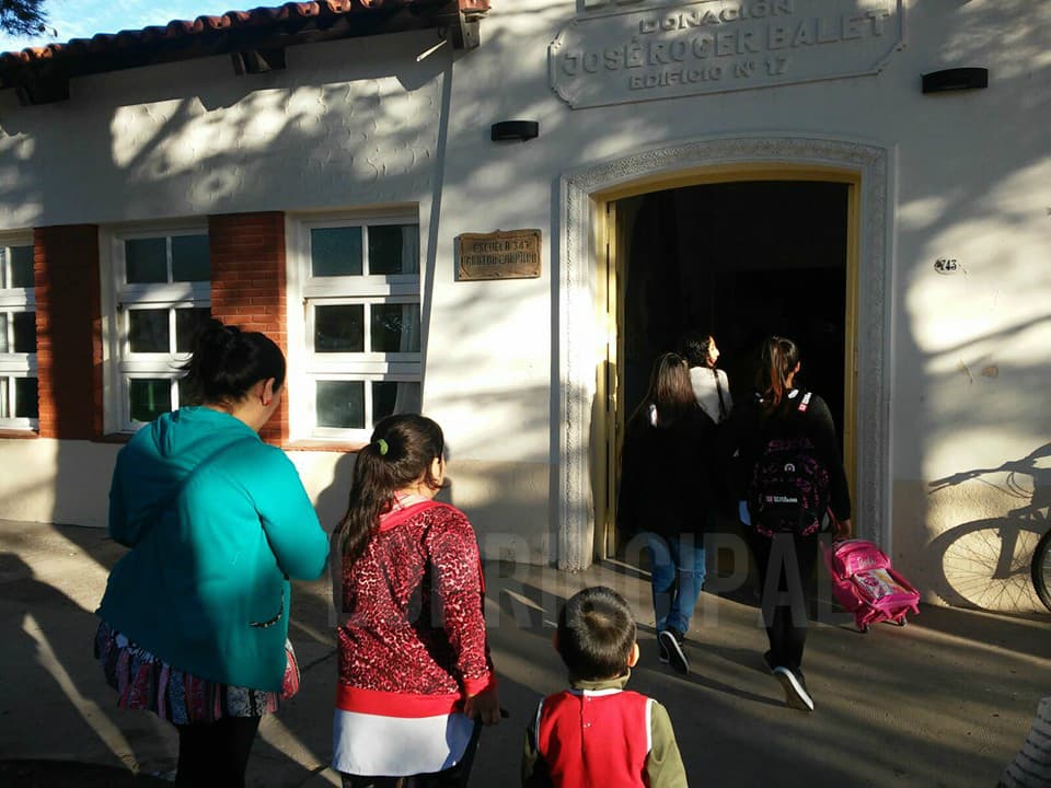 Desde las 9 de la mañana habrá clases en las escuelas donde se votó Rio Negro