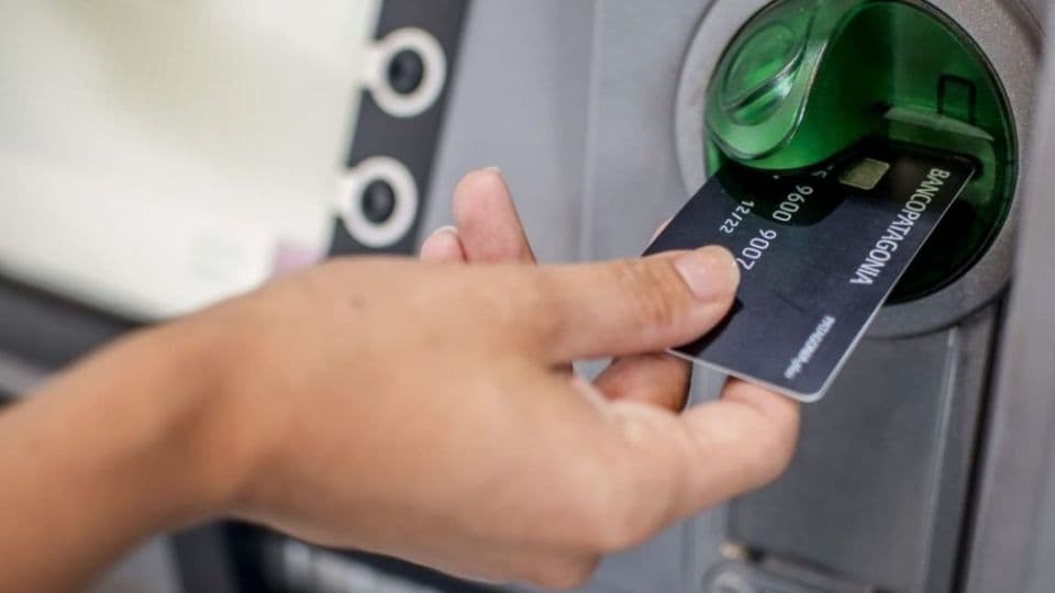Comienza el pago de los salarios a los estatales con el 6% de recomposición