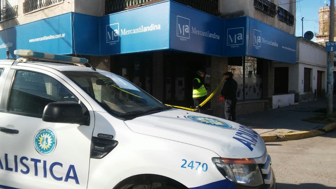 Contrató una póliza al mediodía, chocó a la noche y el seguro no quería pagar