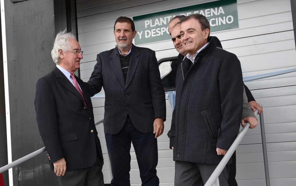 Fridevi inauguró una planta para faenar porcinos en Viedma