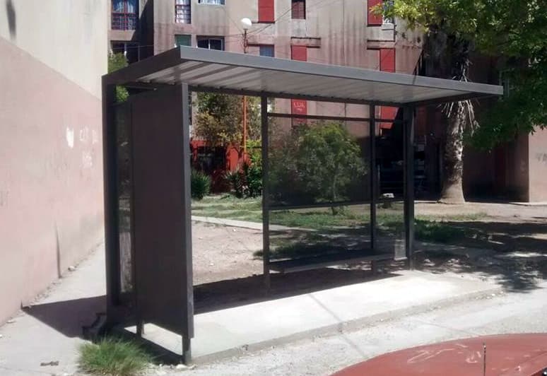 «El Municipio se hace cargo con fondos públicos de cosas que están a cargo de la empresa de transportes»
