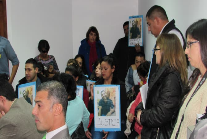 Críticas a la Justicia y poca conformidad con los años otorgados a los asesinos del trabajador del lavadero de Viedma