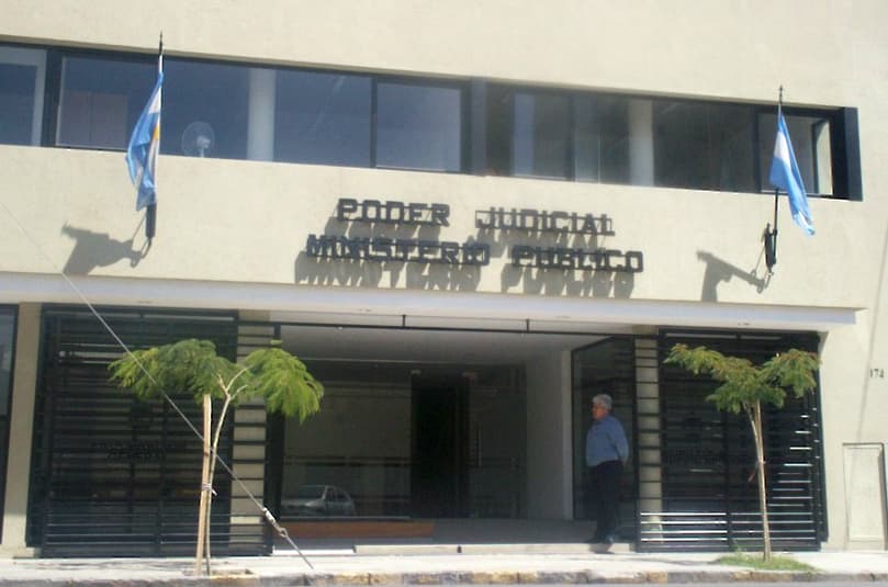 El Ministerio Público Fiscal pidió saber quienes fueron los responsables de la usurpación de las 100 viviendas