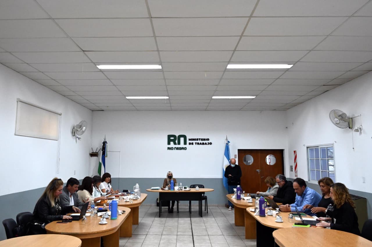 El gobierno ofreció a UnTER reformular la distribución del último aumento de salarios