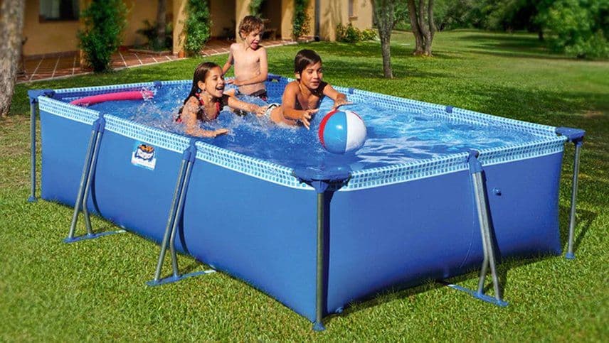 Por la cantidad de piletas instaladas ya armadas en esta temporada recomiendan cuidar el agua