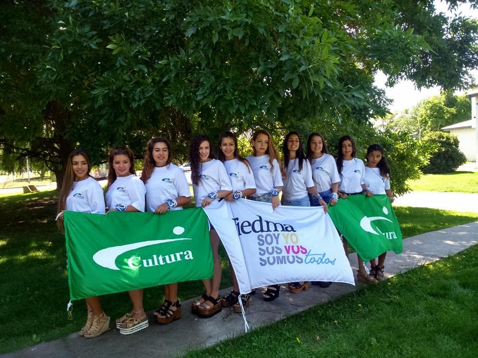 Las postulantes a Reina del Mar y el Acampante se preparan para la noche del domingo