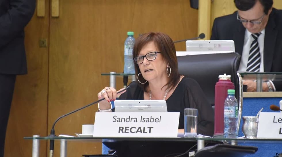 “La Diputada Matzen podría hacer gestiones en favor de la fruticultura, en vez de ponerse en el rol de la patrona que manda”