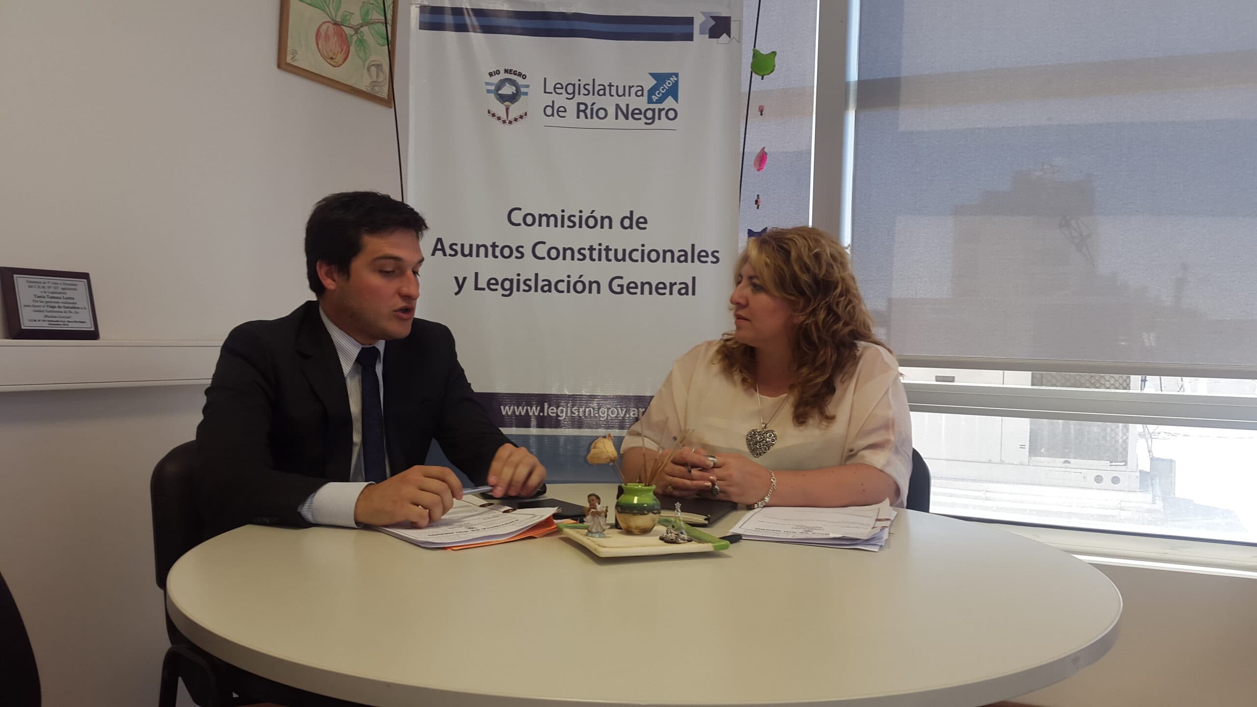 La legisladora Lastra propone licencias para abogados y procuradores