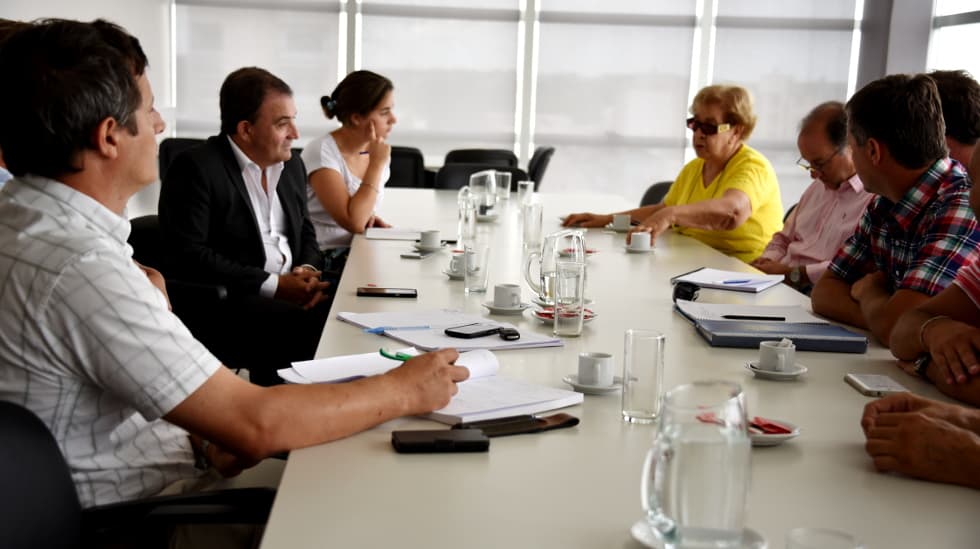 Los retrasos de la obra de la calle Buenos Aires fue tema de reunión entre los comerciantes y el vicegobernador