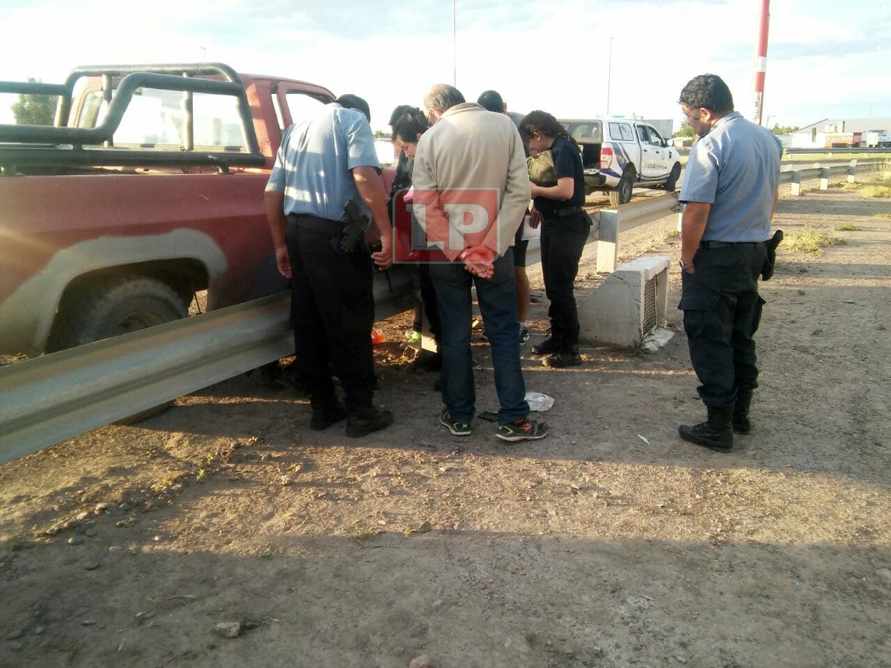 Con armas les robaron a dos menores, hay tres personas detenidas