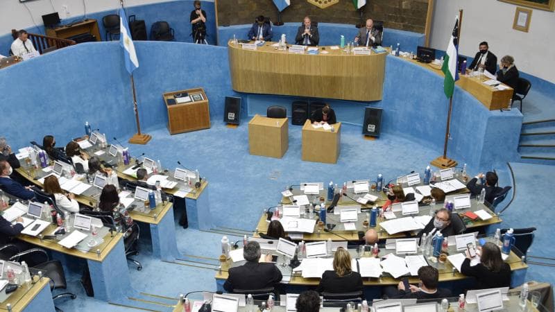 La Legislatura sesiona y trata la reforma de la Ley de Ministerios