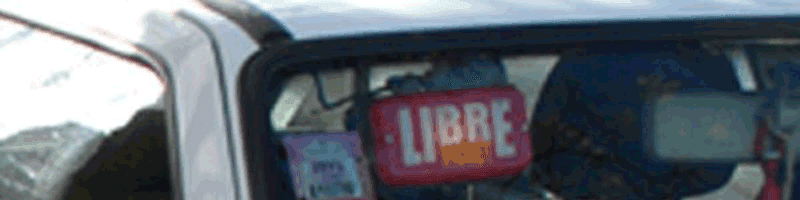 Le roban el auto a un taxista en Viedma y le lastiman la cara