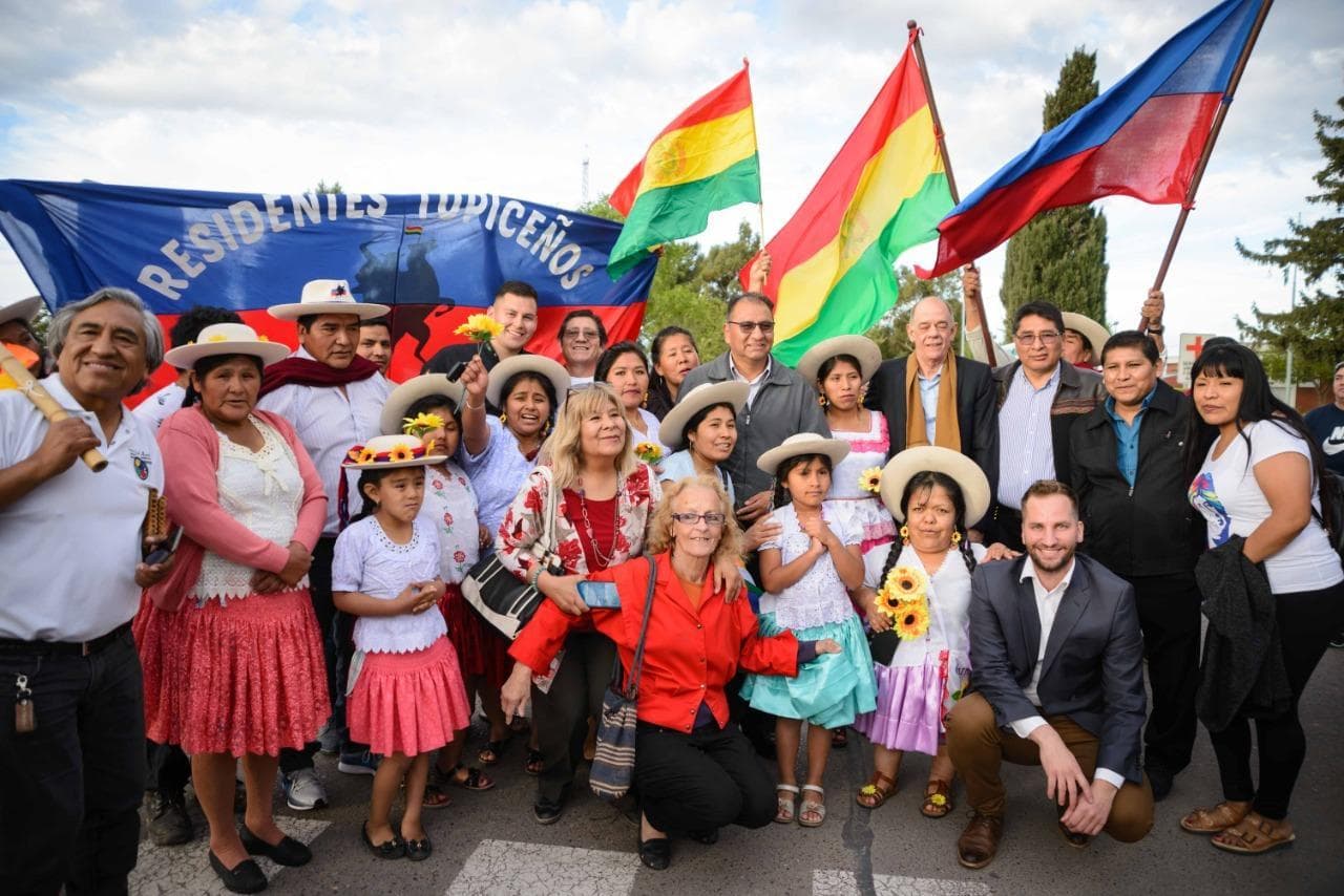 Por primera vez al embajador de Bolivia en Argentina visitó Viedma