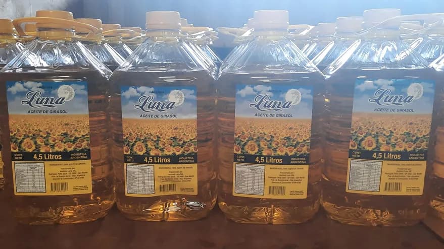 Fue prohibida la producción y venta de un aceite de girasol por la Anmat