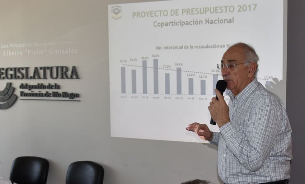 Kremer presentó el Presupuesto en el plenario de Comisiones