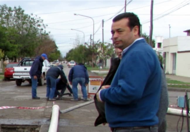 Alrededor de 25 reclamos diarios se reciben por pérdidas de agua y cloacas en Viedma